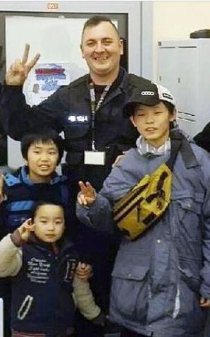 Policjanci pomogli 14-latkowi z Japonii