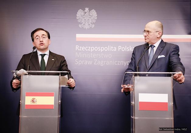 Spotkanie ministra Zbigniewa Raua z ministrem spraw zagranicznych Hiszpanii José Manuelem Albaresem Bueno. Głównym tematem rozmów ministrów była agresja Rosji na Ukrainę